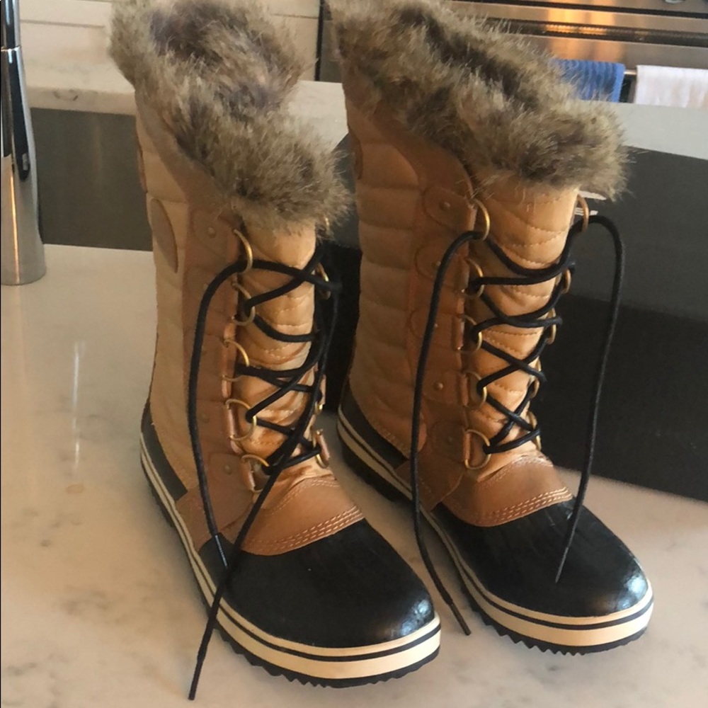 Sorel - size 7.5
